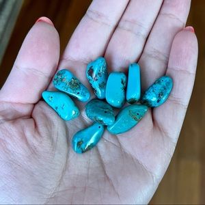 9 Pieces of Genuine Turquoise Jewellry Beads